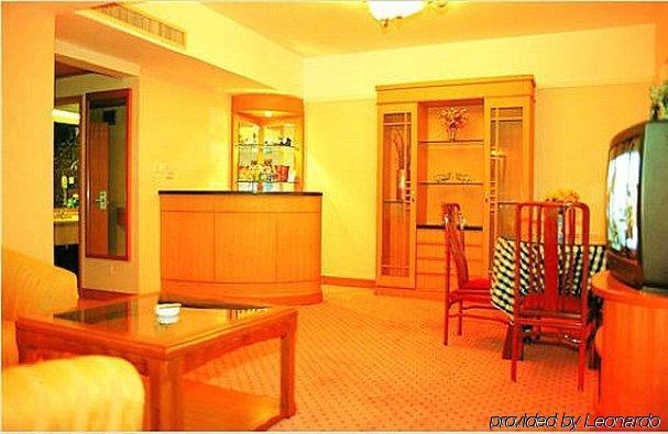 Hotel Crown Wuhan Pokój zdjęcie