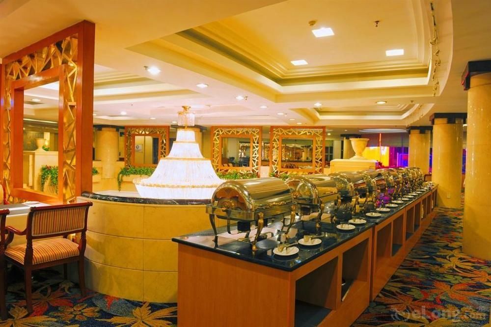 Hotel Crown Wuhan Zewnętrze zdjęcie